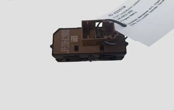 Peugeot 5008 ESP (stability program) switch 96671878XT00