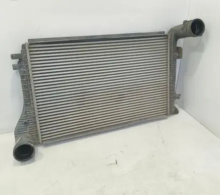 Volkswagen Caddy Intercooler radiator 1K0145803