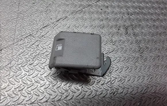 Mitsubishi Grandis Fuel cap release pull handle 