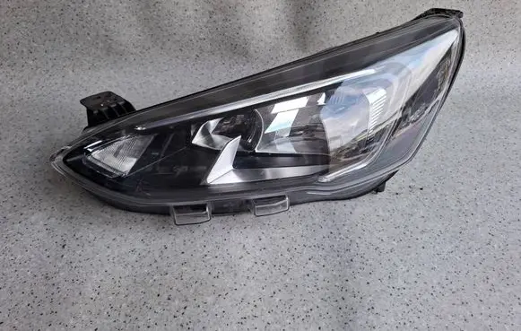 Ford Focus Headlight/headlamp MX7B13E015CC MX7313E015CC