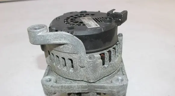BMW 3 F30 F35 F31 Generator/alternator 8519890 2617511A FG18D111