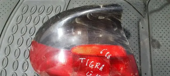 Opel Tigra A Rear/tail lights