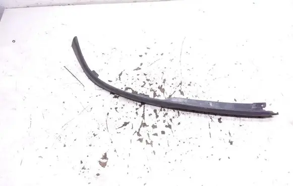 Opel Astra H Front bumper lip 13225753