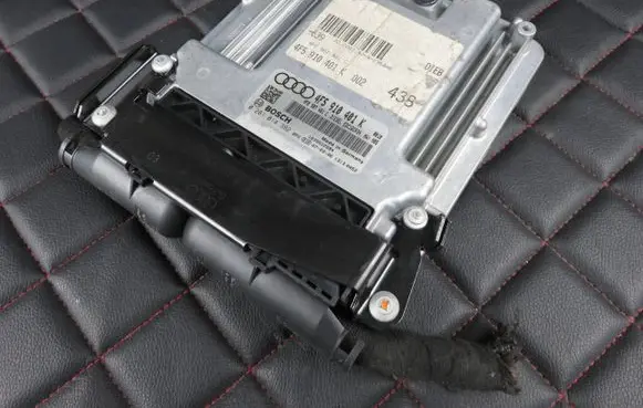 Audi A6 S6 C6 4F Engine control unit/module 4F5910401K 4F0907401C 0281014382
