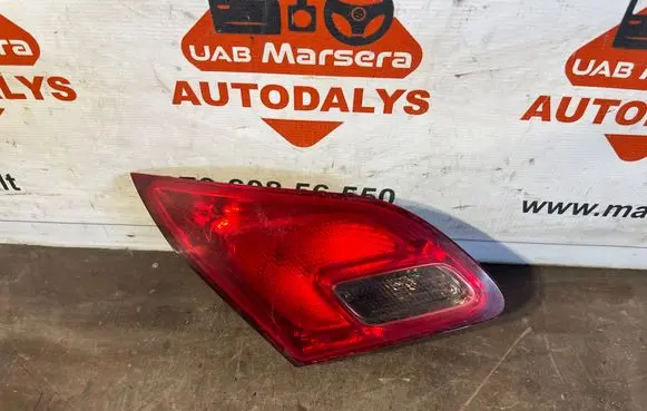 Opel Astra J Tailgate rear/tail lights