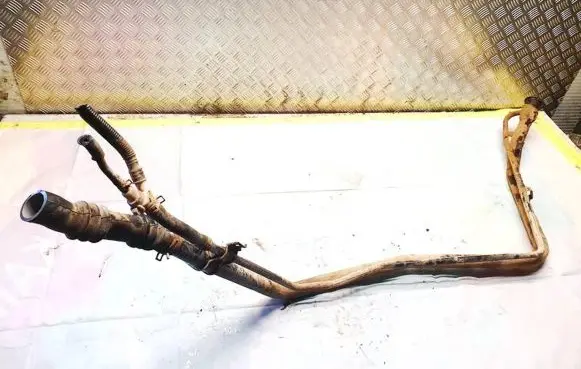 Fuel tank filler neck pipe