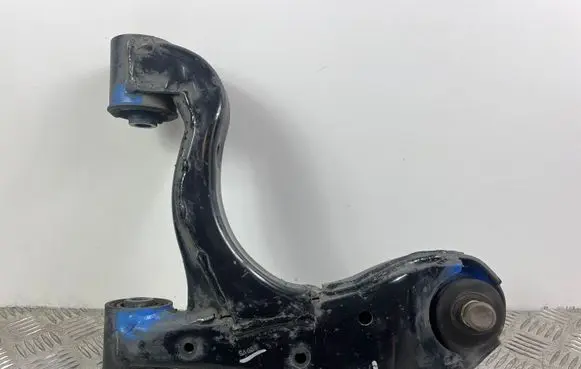 Infiniti QX80 Rear upper control arm/wishbone 61081