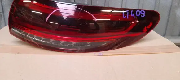 Mercedes-Benz EQC Rear/tail lights
