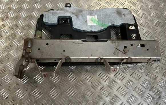 Tesla Model S Dashboard lower bottom trim panel 600771600C