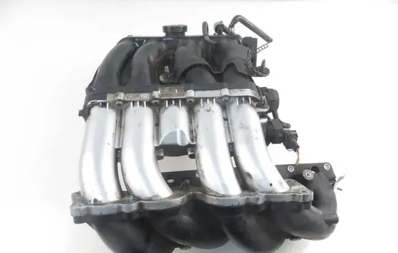 Volkswagen Golf IV Intake manifold 06A133203AH