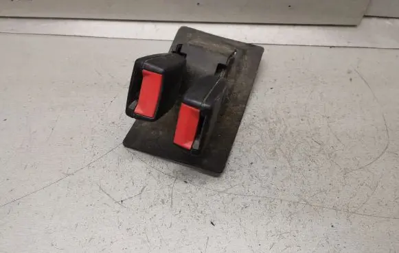 Mini One - Cooper R50 - 53 Rear seatbelt buckle 7055957 5321261