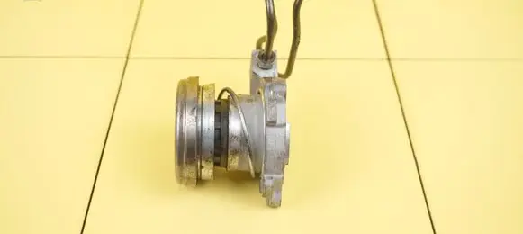 Opel Corsa E Clutch slave cylinder B13DTE 24SP3