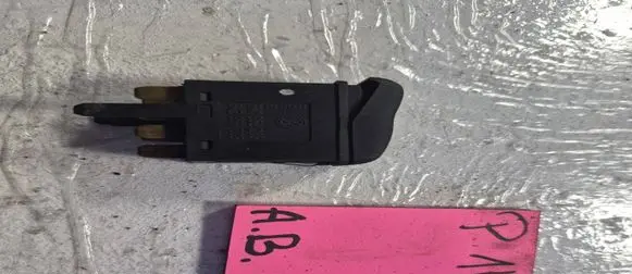 Volkswagen Polo Hazard light switch 6N1953235