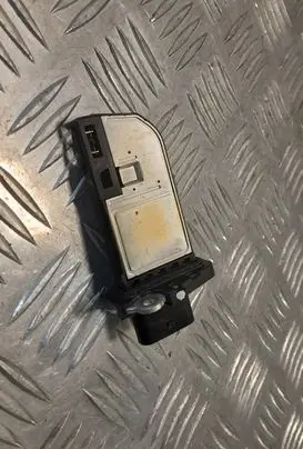 Audi A4 S4 B8 8K Mass air flow meter AFH70M74 420133471