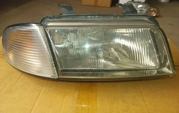 Audi A4 S4 B5 8D Headlight/headlamp 0301094202 8D0941004E