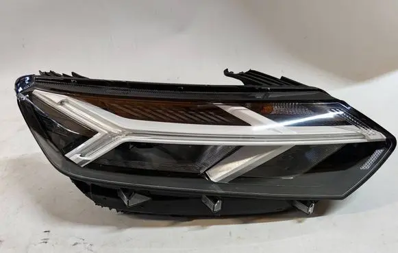 Dacia Sandero III Headlight/headlamp 260107920R