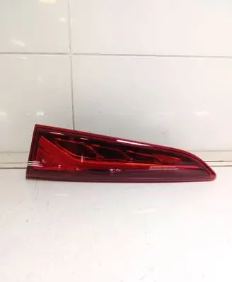 Hyundai Kona I Tailgate rear/tail lights 92404J9100