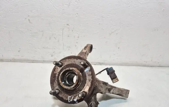 Chevrolet Epica Front wheel hub 