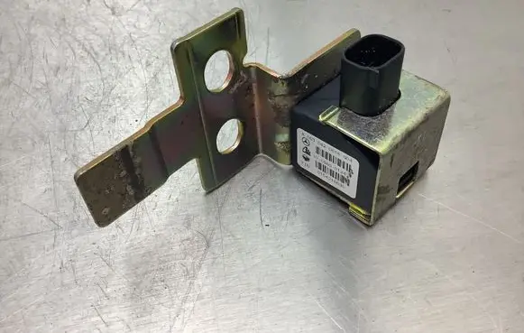 Mercedes-Benz SLK R170 ESP acceleration yaw rate sensor A1635420618 0154216630