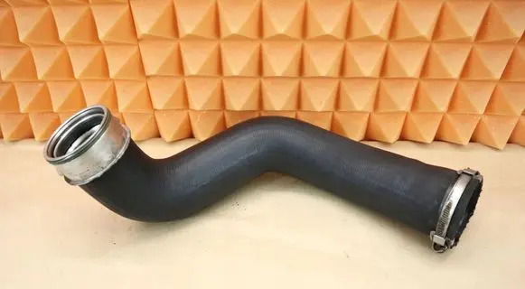 Mercedes-Benz ML W164 Intercooler hose/pipe MB1645281582