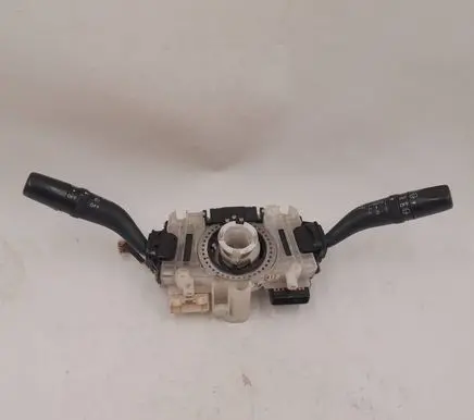 Mazda 6 Wiper turn signal indicator stalk/switch 17E543