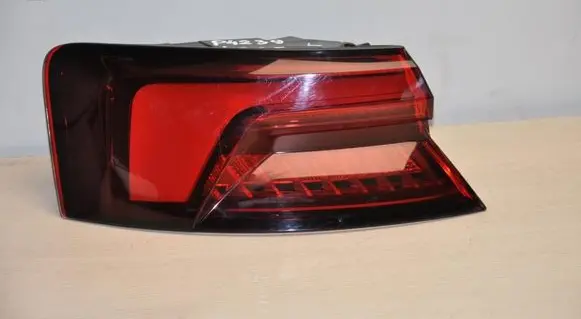 Audi A5 Rear/tail lights 8W6945091J