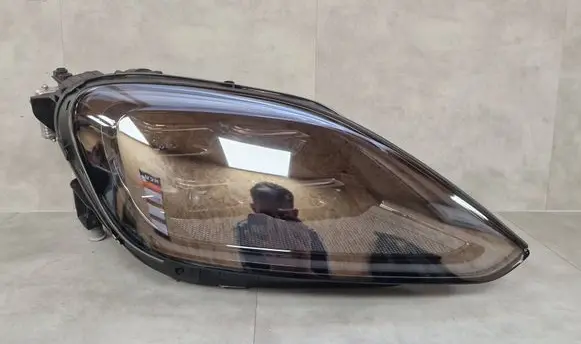 Porsche Cayenne (9Y0 9Y3) Headlight/headlamp 