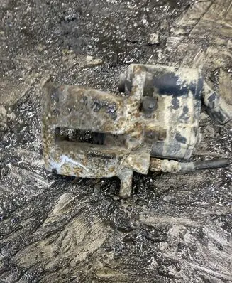 Audi A6 S6 C6 4F Rear brake caliper