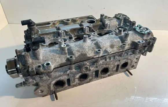 Volvo XC90 Engine head 32298471AA