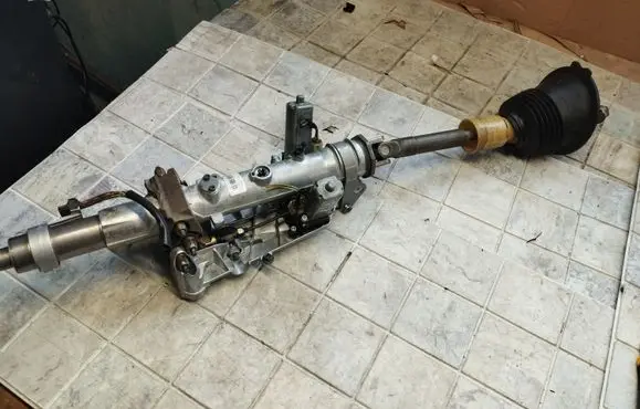 Mercedes-Benz S W221 Steering wheel axle 2214602116