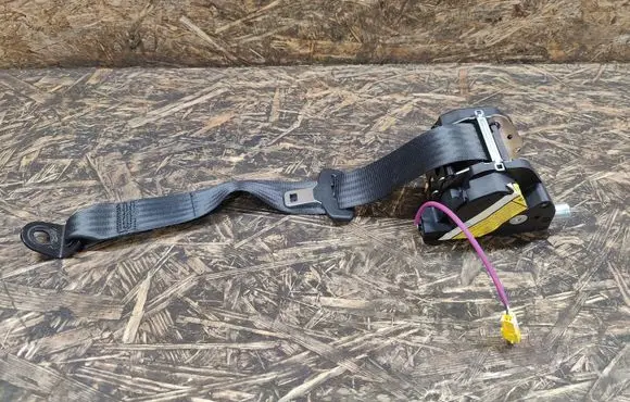 Maserati Quattroporte Rear seatbelt 455788BY0 33045578B