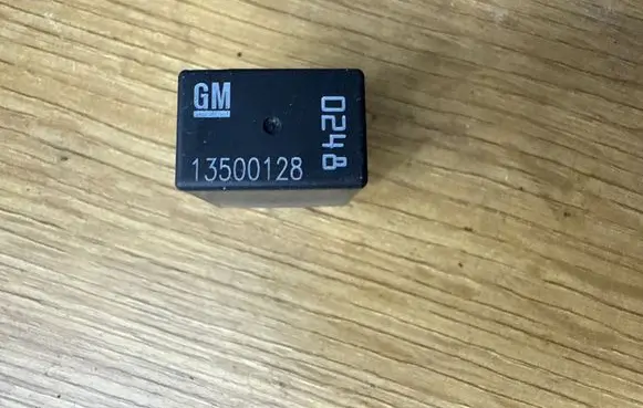 Opel Insignia A Other relay 13500128