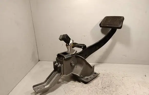KIA Sorento Brake pedal bracket assembly LB1A0070