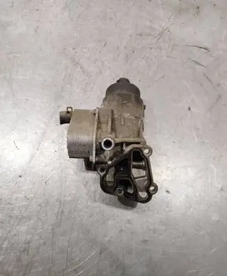 KIA Ceed Oil filter mounting bracket 264102A501