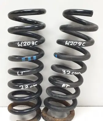 Mercedes-Benz CLK A209 C209 Rear coil spring