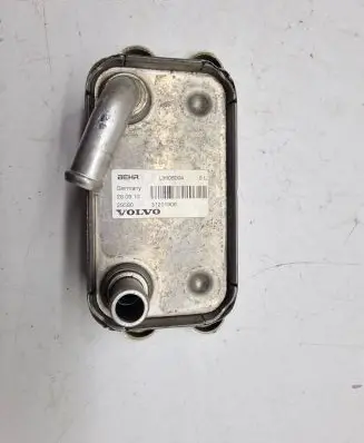 Engine oil radiator