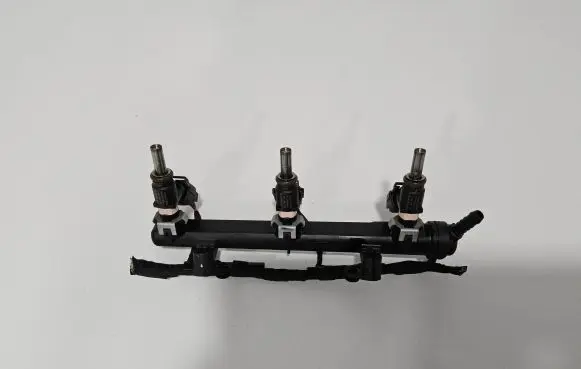 Skoda Citigo Fuel injector 04C133317M