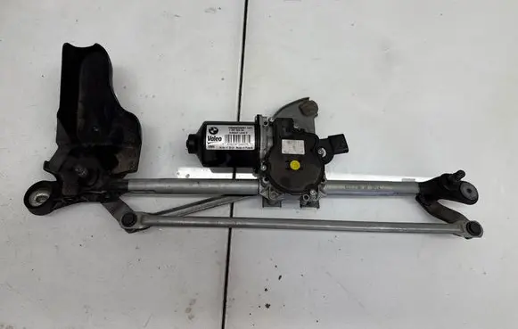 BMW 4 F32 F33 Front wiper linkage and motor 7267503