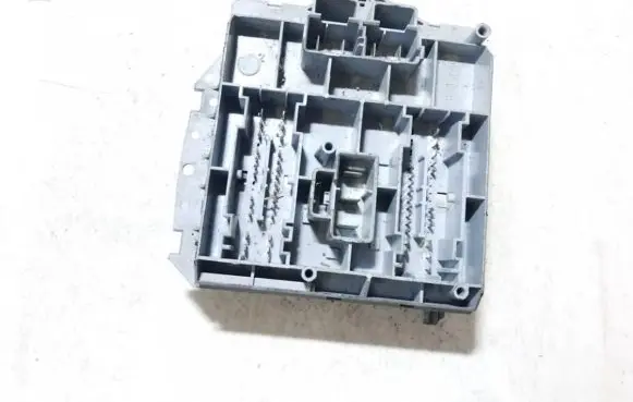 Alfa Romeo 147 Fuse box set 46558760