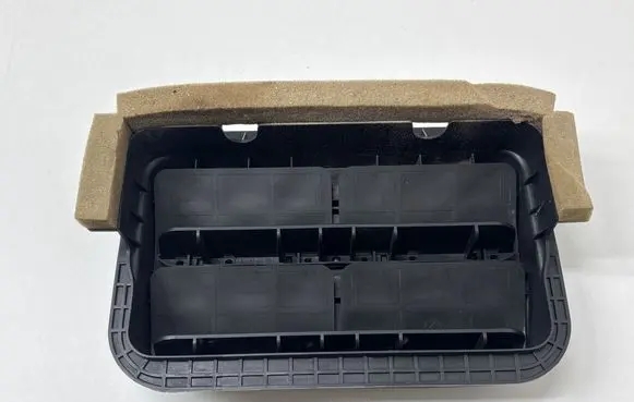 Subaru Outback (BT) Quarter panel pressure vent 72651XC00A