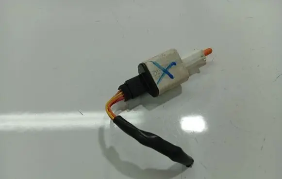 Renault Megane III Brake pedal sensor switch 2532000005R