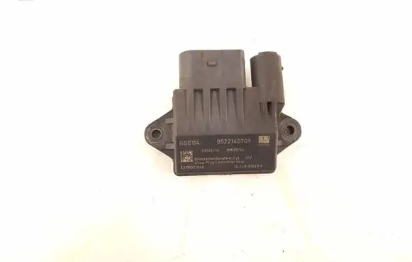 Mercedes-Benz CLS C219 Glow plug pre-heat relay 6429005801 6429007801