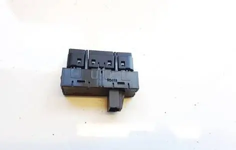 Mitsubishi Eclipse Cross Other switches/knobs/shifts 4984