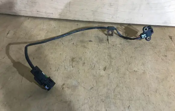 Hyundai XG Camshaft speed sensor 3931039010