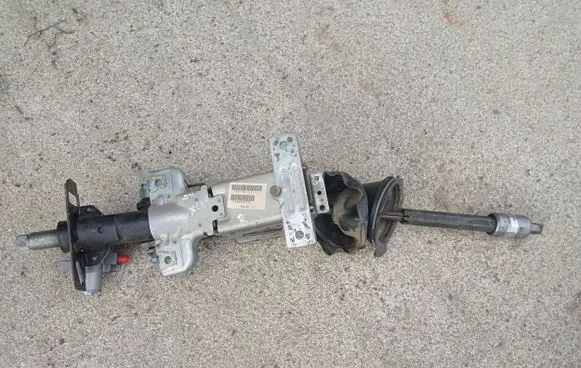 Volvo XC90 Steering wheel axle 30680081 P30680081