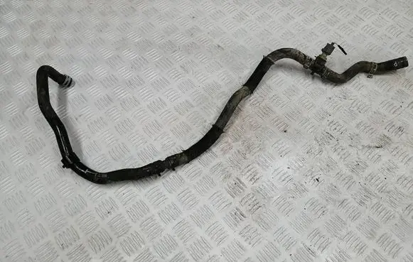 Engine coolant pipe/hose