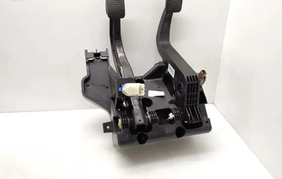 Peugeot Boxer Pedal assembly 01367549080