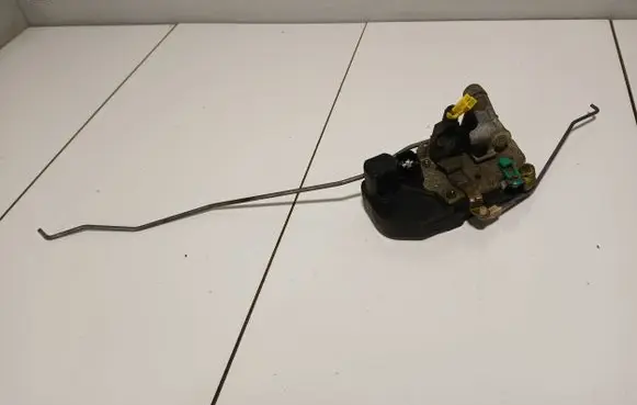 Jeep Grand Cherokee (WK) Front door lock