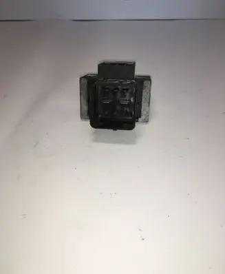 Nissan Qashqai Glow plug pre-heat relay 110678071R