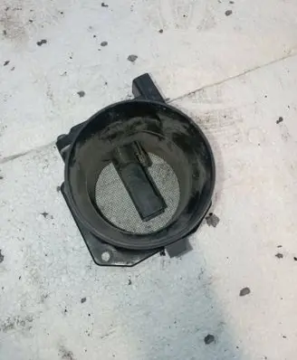 Audi A6 S6 C5 4B Mass air flow meter 06A906461B AFH6010C 32399